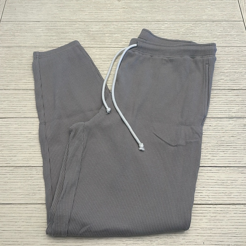 AQUA Athletic ribbed joggers size large